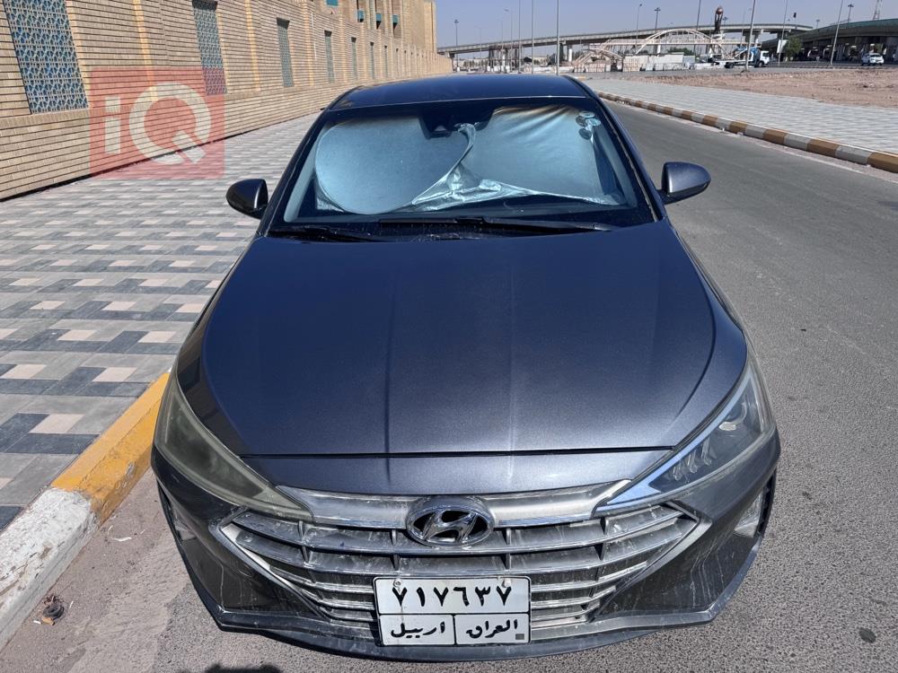 هیوندای ئەلەنترا
